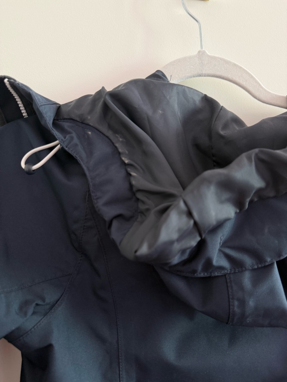 Helly Hansen Navy Belfast Long Rain Jacket with Hood size Small - Picture 8 of 8